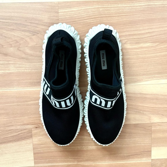 MIU MIU $950 Calzature Donna Black Platform Logo Band Knit Sneakers Size 7.5/8